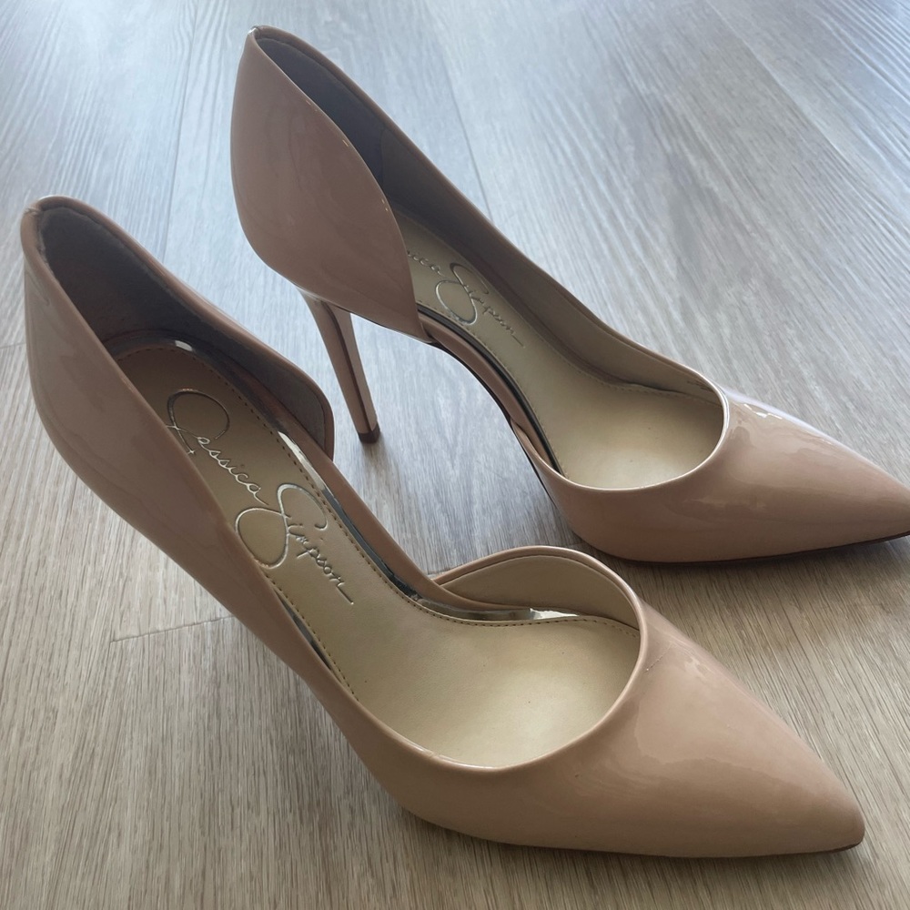 Jessica Simpson Nude Pumps